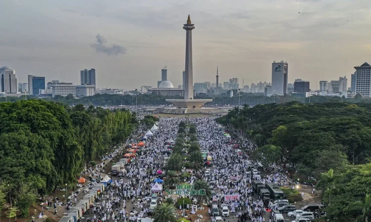 Reuni Akbar 212: Semangat Umat, Solidaritas Palestina, dan Arah Politik (Media Suaragong)