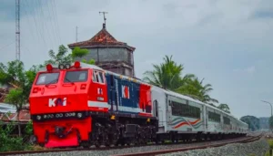 Keberangkatan KA Daop 8 Surabaya Berdasarkan Gapeka 2025