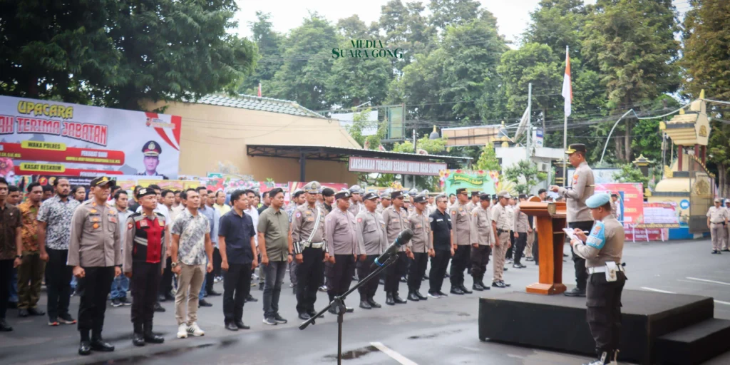 Kapolres Lumajang Tekankan Penggunaan Senpi dan Media Sosial yang Bijak