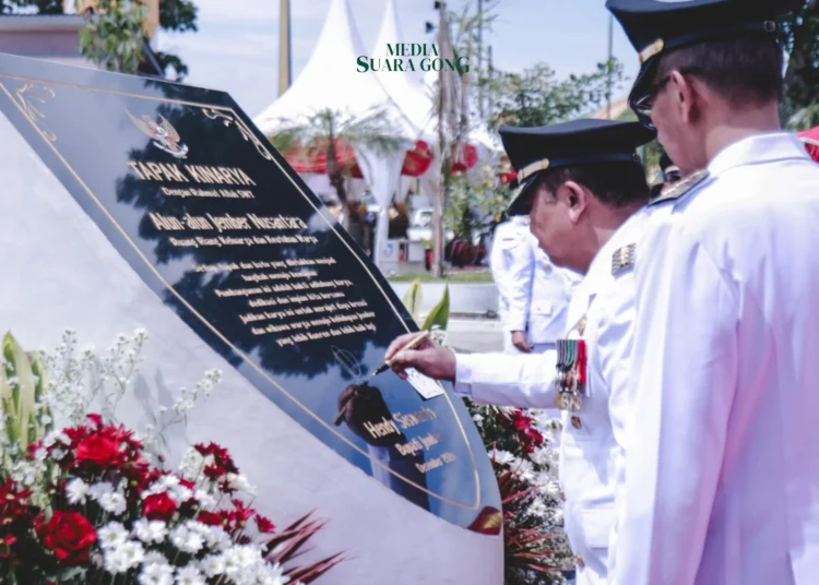 Pemkab Jember Gelar Upacara Peringatan Hari Jadi Ke-96 dan Launching Alun-alun Jember Nusantara