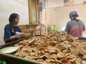 Produsen Kripik Tempe di Kota Malang Resah Harga Gas Elpiji 3 Kg Naik