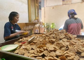 Produsen Kripik Tempe di Kota Malang Resah Harga Gas Elpiji 3 Kg Naik