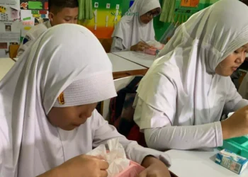 Siswa Keracunan Usai Makan Makanan dari Program MBG