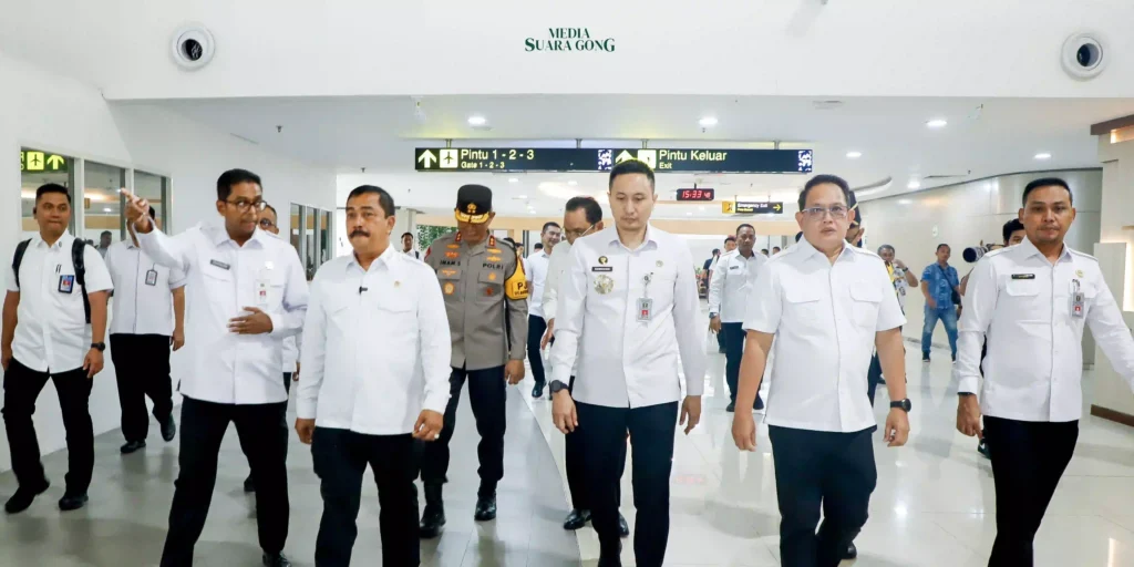 Harga Eceran Tertinggi (HET) LPG 3 kilogram (kg) per 15 Januari 2025 di Jatim mengalami penyesuaian kenaikan sebesar Rp2.000 per tabung