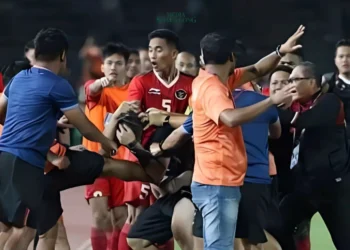 terdapat sejumlah masalah serius yang menghambat perkembangan sepak bola Tanah Air.