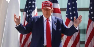 Trump Tarik AS Keluar dari WHO Hanya Beberapa Jam Setelah Dilantik