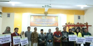 Yayasan GN-OTA Lumajang Salurkan Bantuan untuk Mahasiswa dan Siswa SD