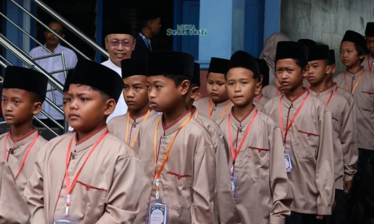 SMAN 1 Jombang Gelar Khitan Massal Gratis, Dorong Jiwa Sosial Siswa (Media Suaragong)