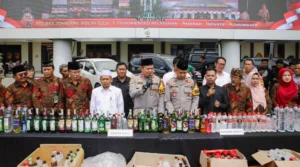 Polres Jombang Sita 2.600 Botol Miras, Tegaskan Komitmen Berantas Miras