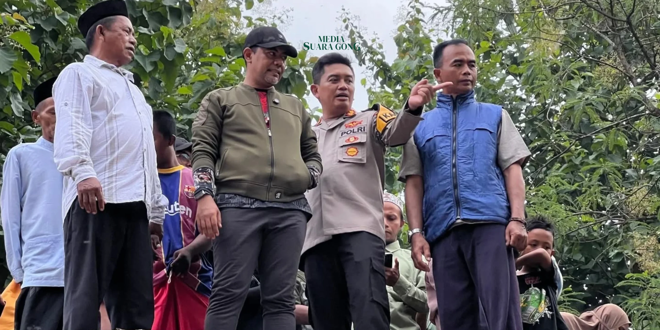 Akses Warga Terputus, Pemkab Probolinggo Bangun Jembatan Darurat