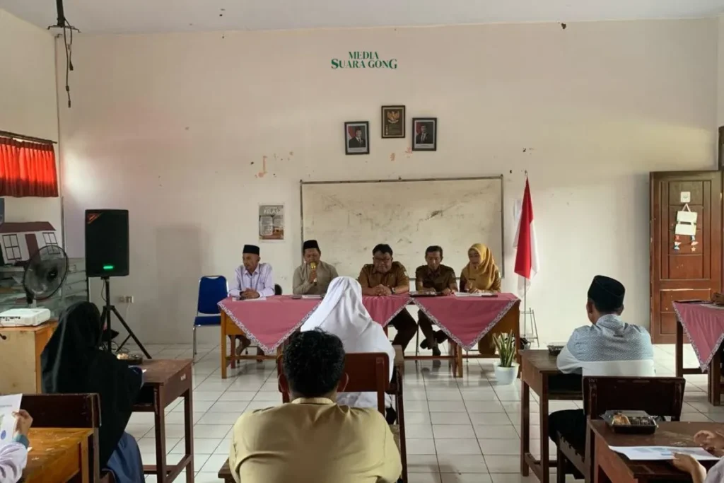 DLH Lumajang Terapkan Program Eco Pesantren