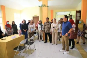 Pj. Gubernur Jatim Luncurkan Program Cek Kesehatan Gratis
