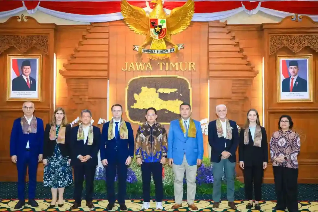 Pj Gubernur Jawa Timur Adhy Karyono menerima representatif negara-negara EAEU dan MERCOSUR, Bahas Ketahanan Nasional