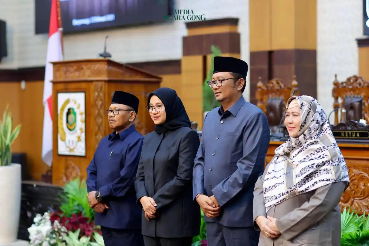 Pemerintah Kabupaten (Pemkab) Banyuwangi mengimbau semua pihak yang ingin memberikan ucapan selamat bisa mengganti karangan bunga