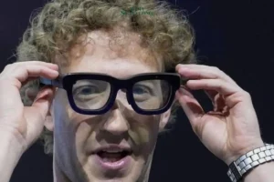 Mark Zuckeberg: Kacamata Pintar Akan Gantikan Smartphone