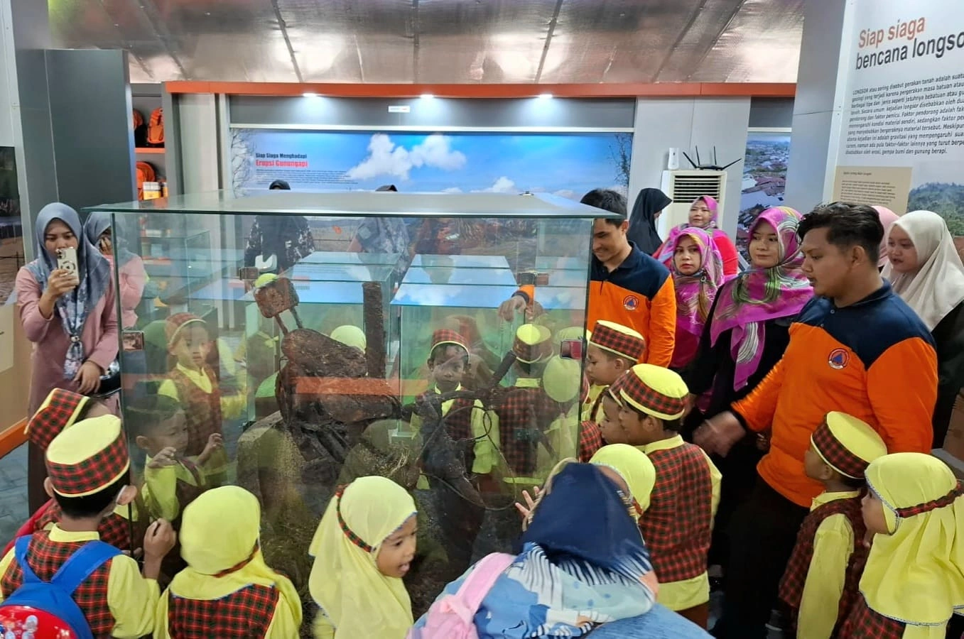 Kunjungan ke Taman Edukasi Bencana BPBD Jatim