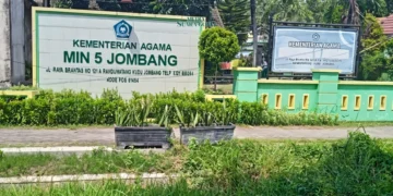 MIN 5 Jombang Diduga Jual LKS, Aktivis Minta Dihentikan (Media Suaragong)