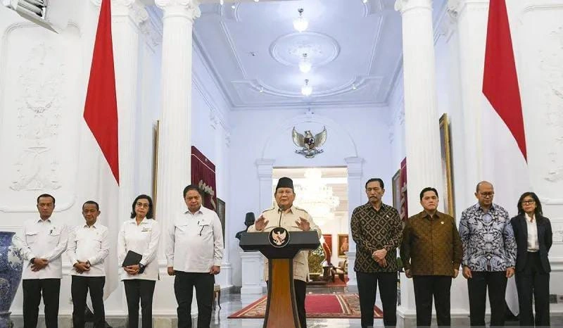 Prabowo dan Jajaran Kabinet Merah Putih umumkan 8 kebijakan ekonomi