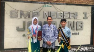 Prestasi Keren Dua Siswa SMPN 1 Jombang, Inspirasi Generasi Muda