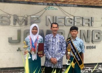 Prestasi Keren Dua Siswa SMPN 1 Jombang, Inspirasi Generasi Muda (Media Suaragong)