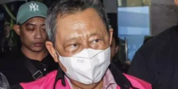 Hendry Lie, didakwa telah menerima uang Rp 1,06 triliun dari kasus Korupsi dalam pengelolaan tata niaga komoditas timah.