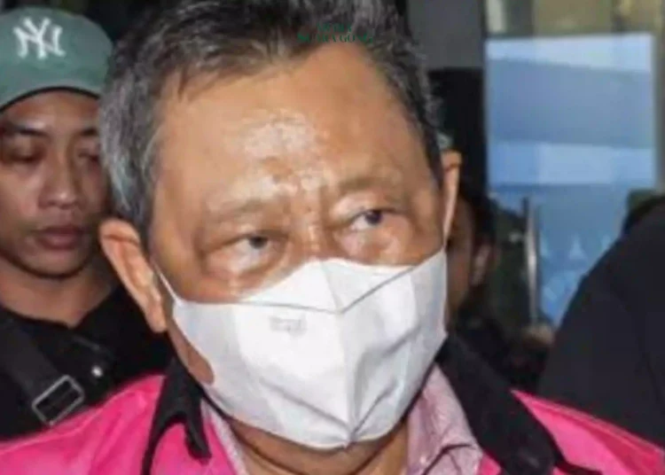 Hendry Lie, didakwa telah menerima uang Rp 1,06 triliun dari kasus Korupsi dalam pengelolaan tata niaga komoditas timah.