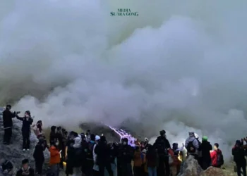 Per tanggal 31 Januari mendatang, Taman Wisata Alam Kawah Ijen tidak hanya memberlakukan pembayar tiket masuk secara Non-tunai atau QRIS