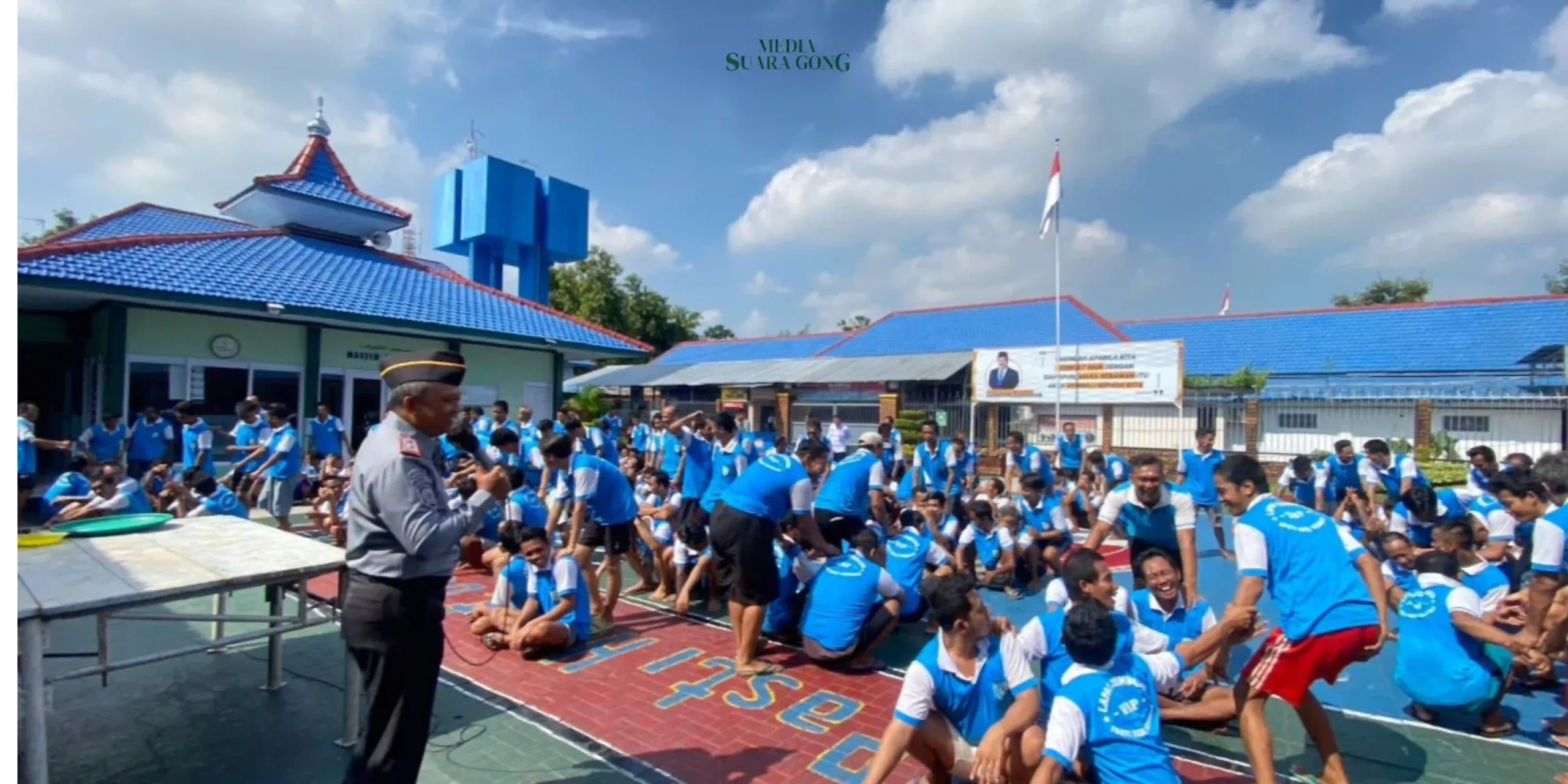 Lapas Kelas IIB Jombang gelar Ice breaking yang dipimpin Kalapas Jombang M.Ulin Nuha dan di gelar rutin satu minggu sekali.