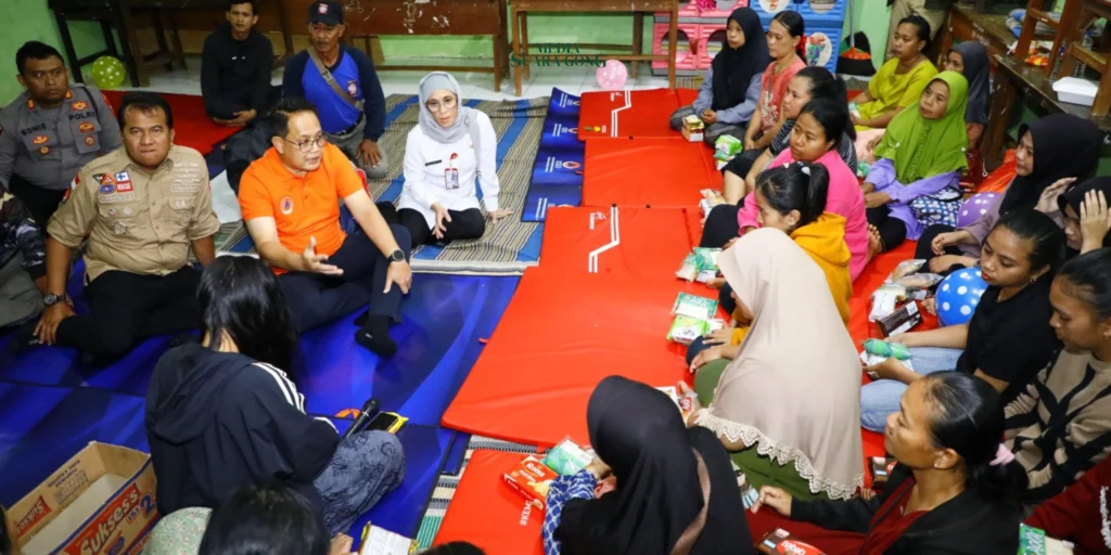 Pj Gubernur Adhy Tinjau Bencana Tanah Bergerak di Purwodadi