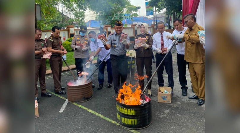 Kejari Jombang Musnahkan Barang Bukti 115 Kasus (Media Suaragong)