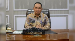 Pj Bupati Jombang Teguh Narutomo Pamitan dan Titip Program Penting ke Warsubi