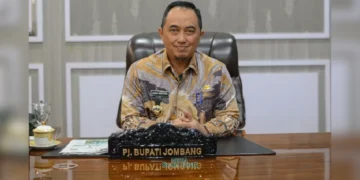 Pj Bupati Jombang Teguh Narutomo Pamitan dan Titip Program Penting ke Warsubi (Media Suaragong)