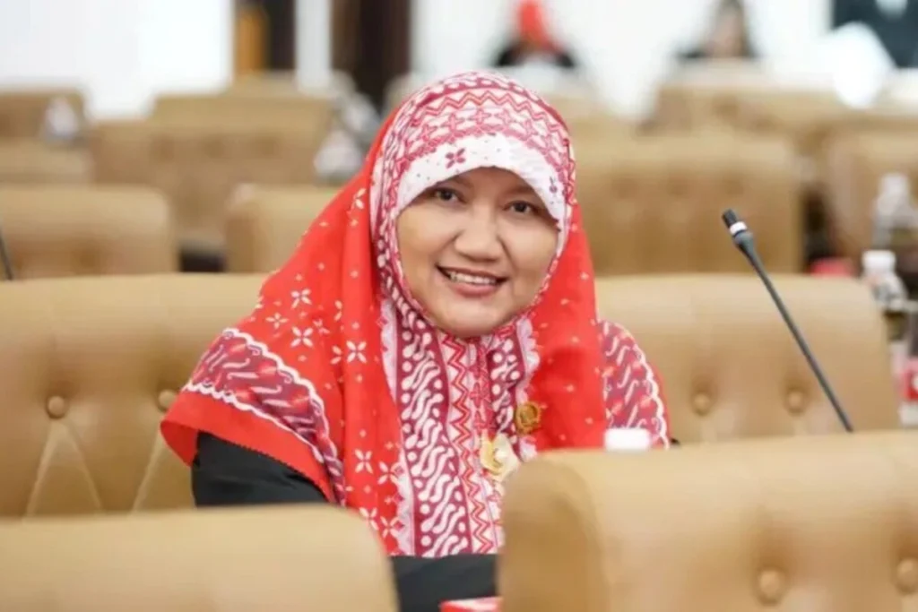 Anggota DPRD Jawa Timur Lilik Hendarwati tegaskan tindakan tegas untuk perang sarung