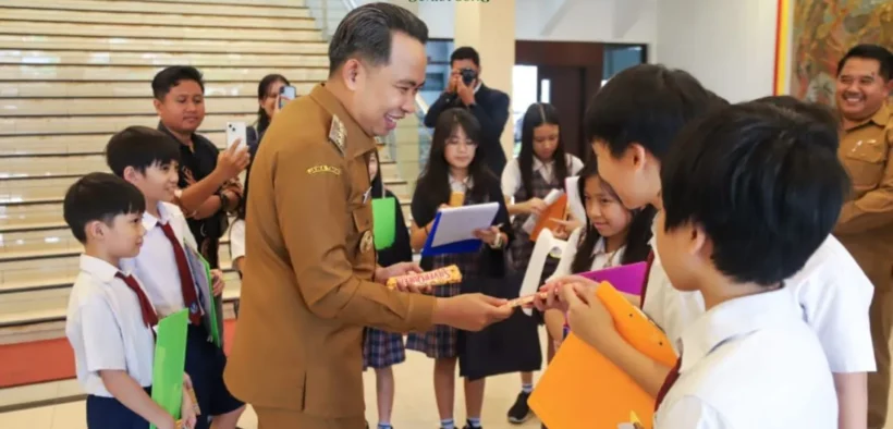 Bupati Jember Sambut Siswa SD Dian Harapan di Kantor Pemkab
