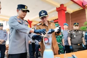 Polres Probolinggo Musnahkan Ribuan Barang Haram