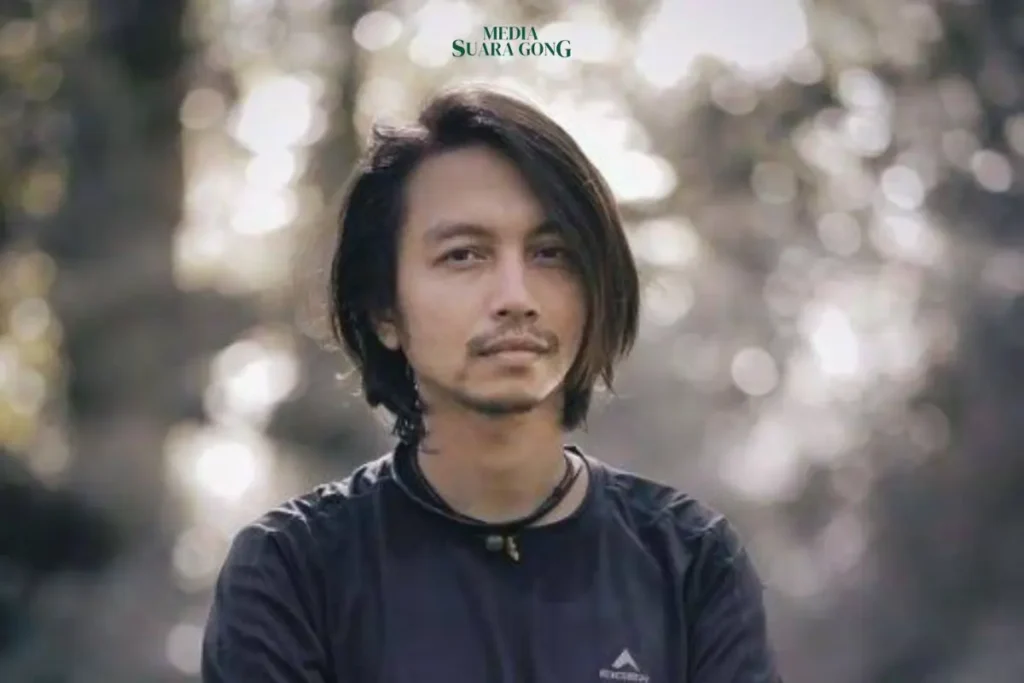 Fiersa Besari dan Rombongan Dievakuasi dari Puncak Carstensz