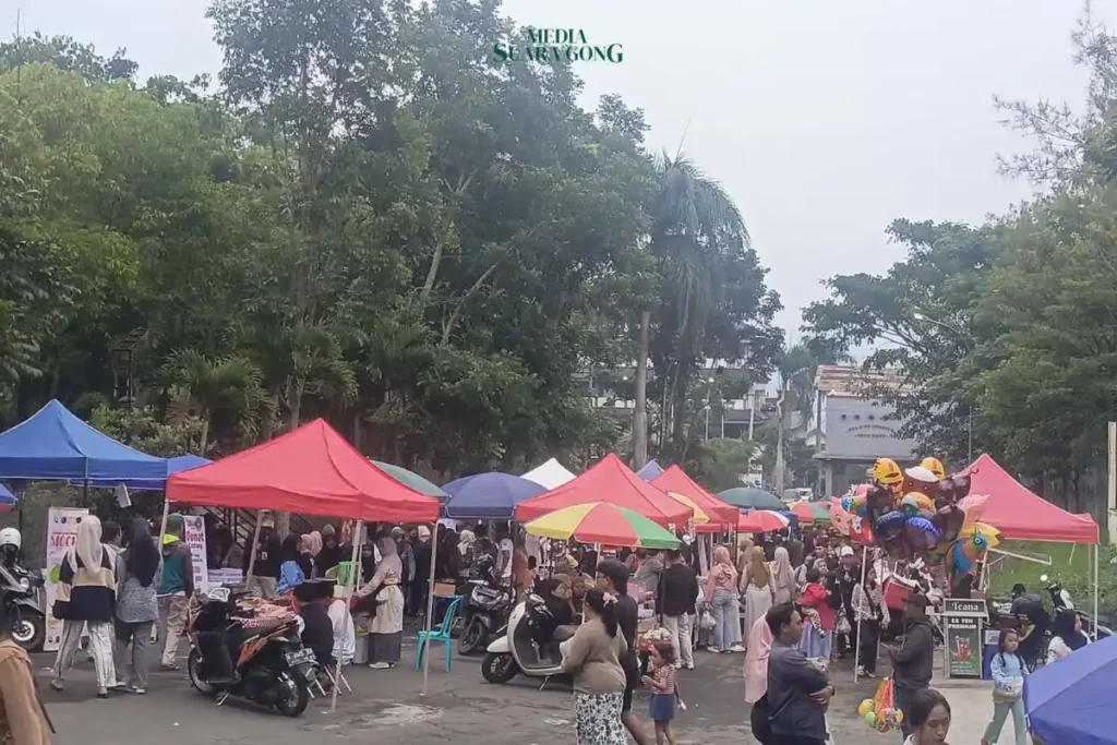 Wali Kota Batu Pastikan Makanan Pasar Takjil Bersih dan Higienis