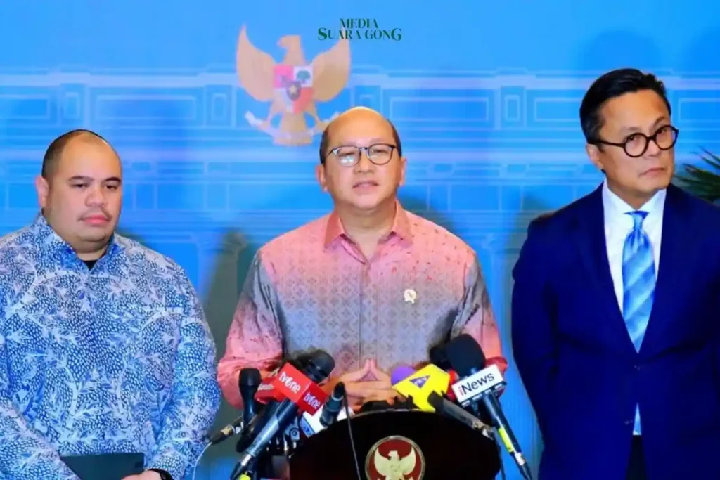 Presiden Prabowo Subianto menegaskan pentingnya profesionalisme dalam pemilihan tim danantara untuk keberlanjutan investasi yang kompetitif.