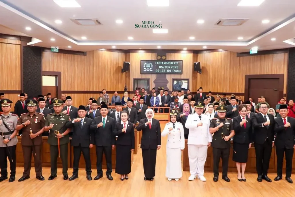 Gubernur Khofifah Hadiri Sertijab Walikota dan Wakil Walikota Mojokerto