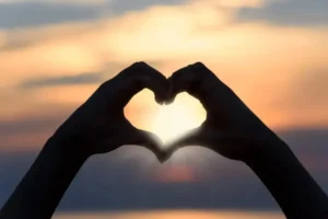5 Bahasa Cinta Dalam Dunia Mengekspresikan Kasih Sayang