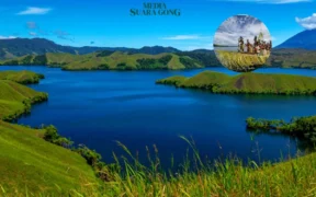 Keindahan Danau Sentani (Sumber: @BarceRumkabu/Shutterstock)
