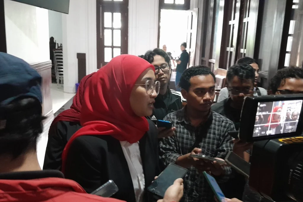 Ketua DPRD Kota Malang usai rapat terkait Raperda