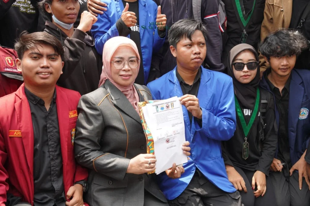 Mahasiswa Lumajang Sampaikan Aspirasi Terkait Revisi UU TNI