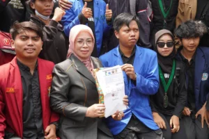 Mahasiswa Lumajang Sampaikan Aspirasi Terkait Revisi UU TNI