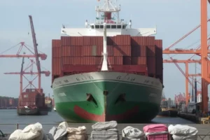 Neraca Perdagangan Indonesia Catatkan Surplus USD 3,12 Miliar