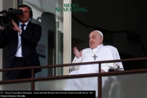 Paus Fransiskus Menyapa Publik usai Sebulan Dirawat