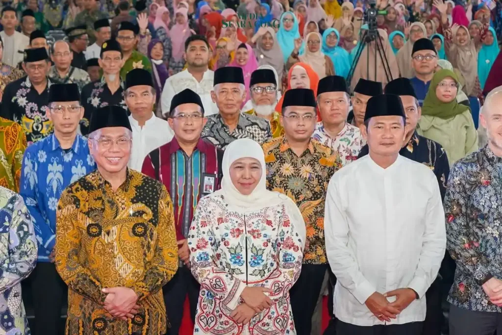 Gubernur Jawa Timur Khofifah Indar Parawansa menghadiri Kajian Ramadhan 1446 H dan Buka Bersama Pimpinan Wilayah Muhammadiyah Jawa Timur.