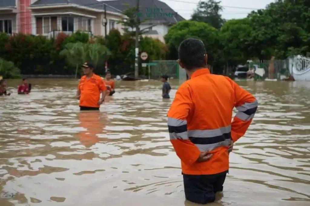 BPBD) Kabupaten Bekasi mencatat bahwa hingga Rabu (6/3/2025), sebanyak 16.371 kepala keluarga (KK) atau 61.648 jiwa terdampak banjir.