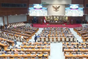 DPR Resmi Sahkan Revisi RUU TNI Jadi Undang-Undang