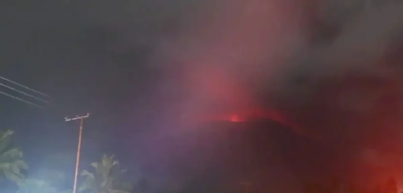 Gunung Lewotobi Kembali Erupsi Dahsyat: Status 'Awas'
